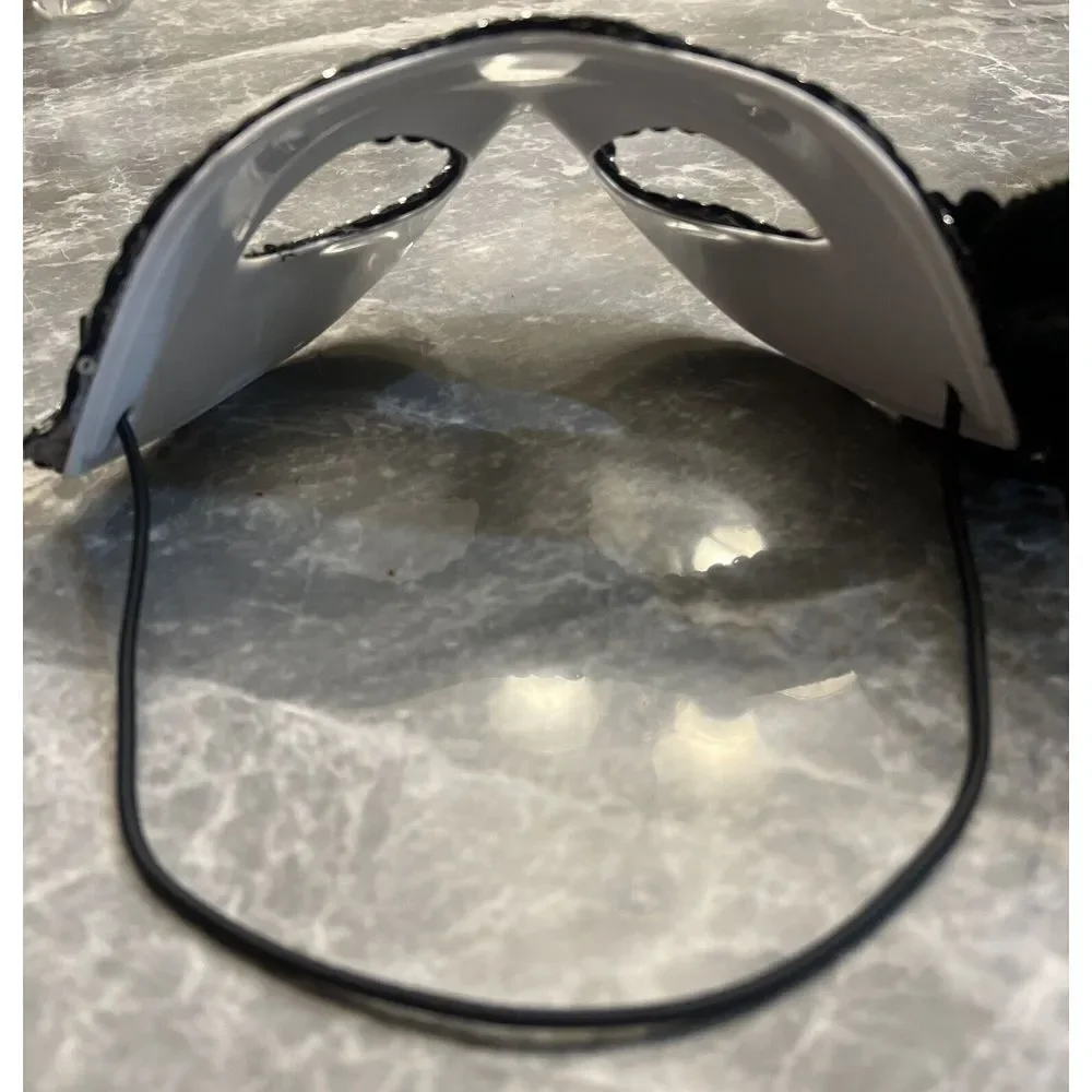 Black Noir Masquerade Costume Mask, One Size, New‎